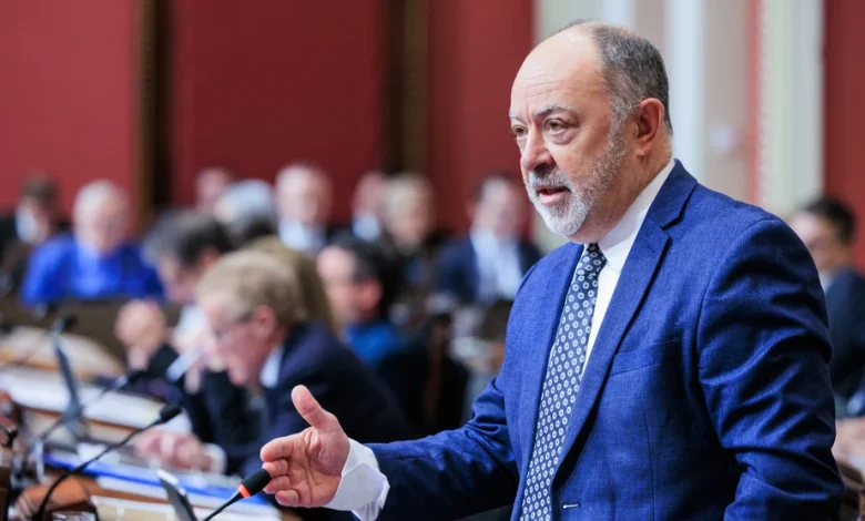 Loi 2 | Christian Dubé claque la porte de la CAQ