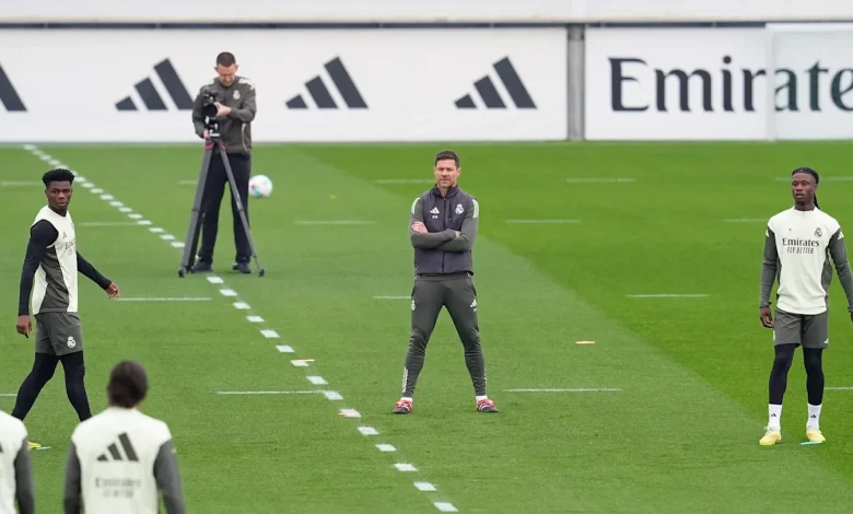 Los jugadores del Real Madrid se muestran 'divididos' sobre Xabi Alonso