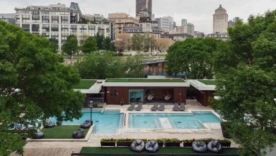 Luc Poirier dans l’eau chaude, Bota Bota lui réclame 800 000$