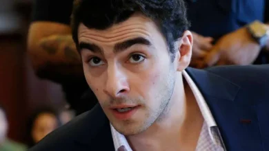 Luigi Mangione's note to self: 'pluck eyebrows'