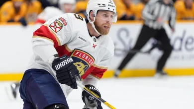 Lundell scores late, Panthers top Mammoth 4-3 for third consecutive win