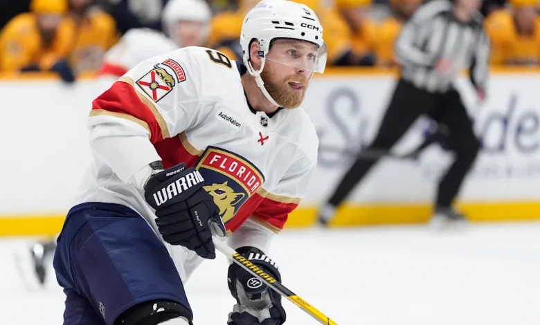 Lundell scores late, Panthers top Mammoth 4-3 for third consecutive win