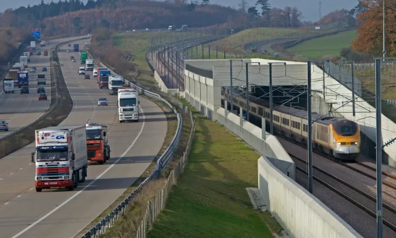 M20 traffic: Drivers to brace for delays as major motorway closes several junctions near English Channel