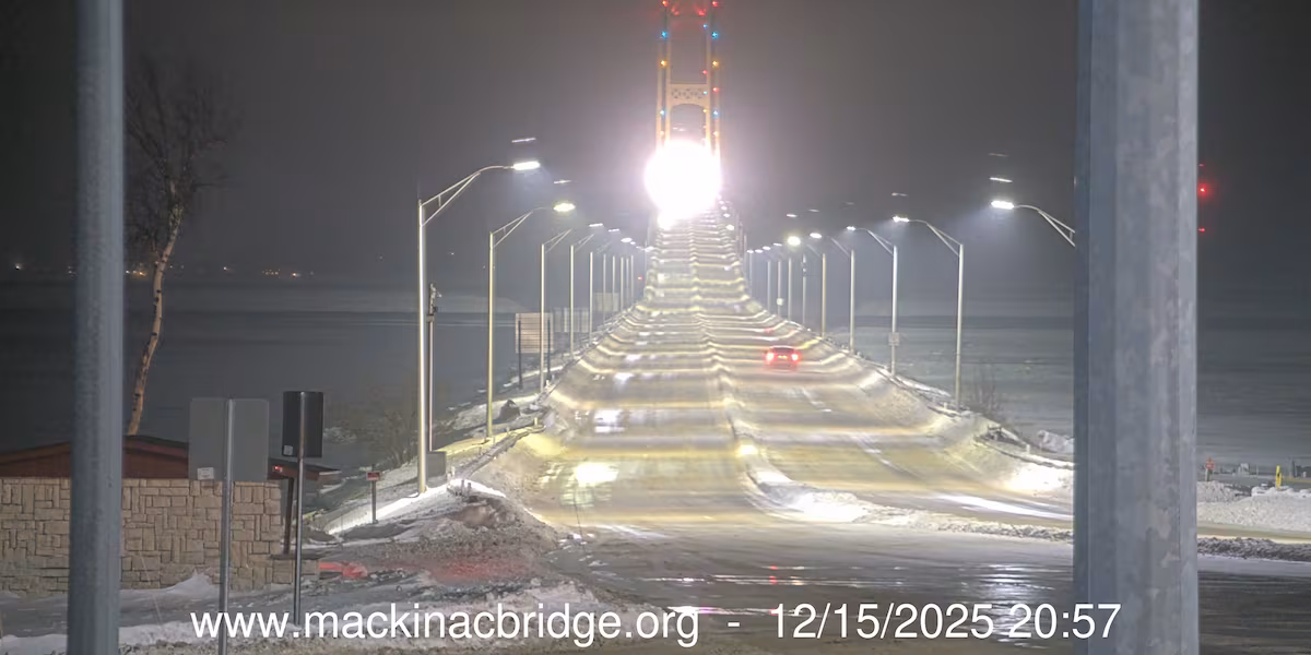 Mackinac Bridge closed due to ‘active situation’