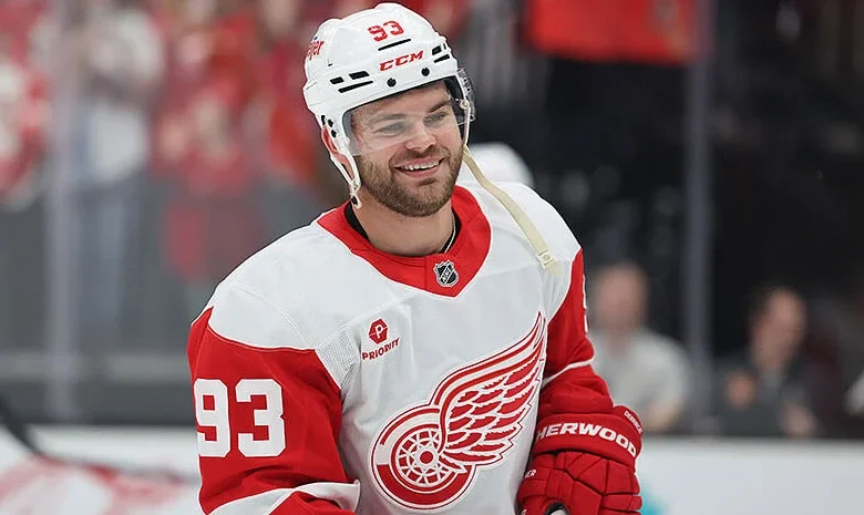 Mammoth vs Red Wings Prediction, Picks & Same-Game Parlay for Tonight’s NHL Game