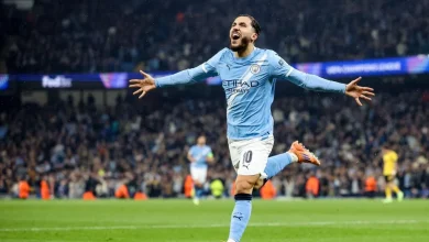 Manchester City : l’incroyable passe décisive en coup du foulard de Rayan Cherki !
