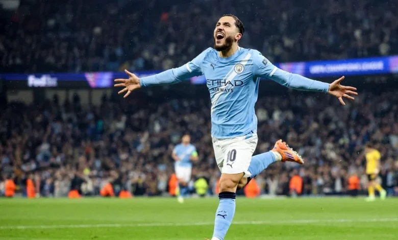Manchester City : l’incroyable passe décisive en coup du foulard de Rayan Cherki !