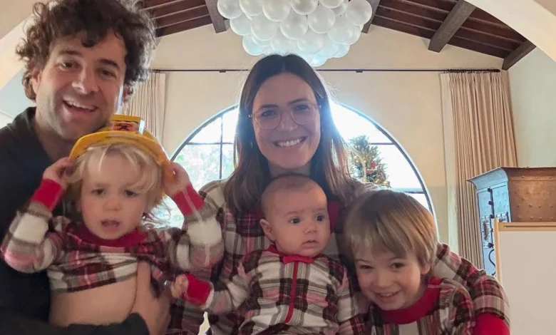 Mandy Moore Reflects on Gratitude After a Difficult Year During Thanksgiving Celebration