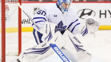 Maple Leafs' Woll suffers lower-body injury vs. Hurricanes