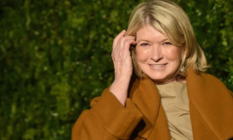 Martha Stewart Cares for Her Mom’s Heirloom Christmas Cactus