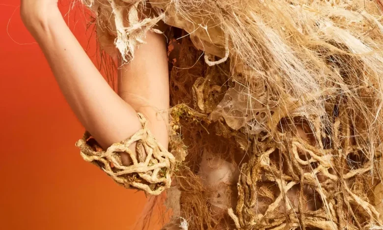 Material World: Hot Bodies to the Front, Uncaged Nabs Natalie Portman as Partner