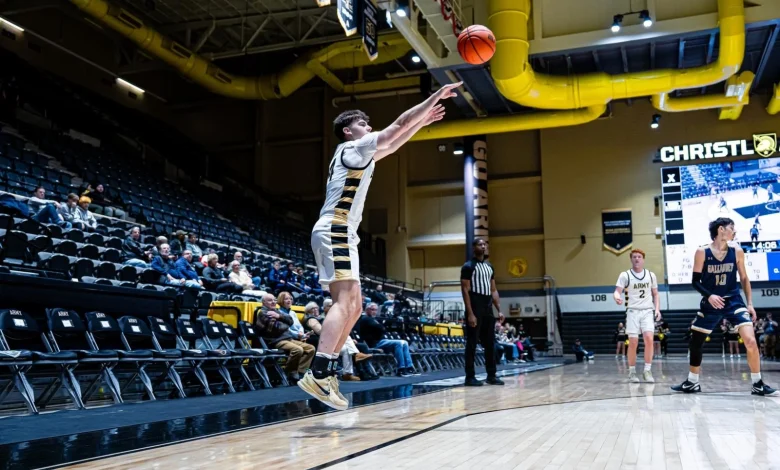 Men’s Basketball Heads to Charm City for Game at UMBC