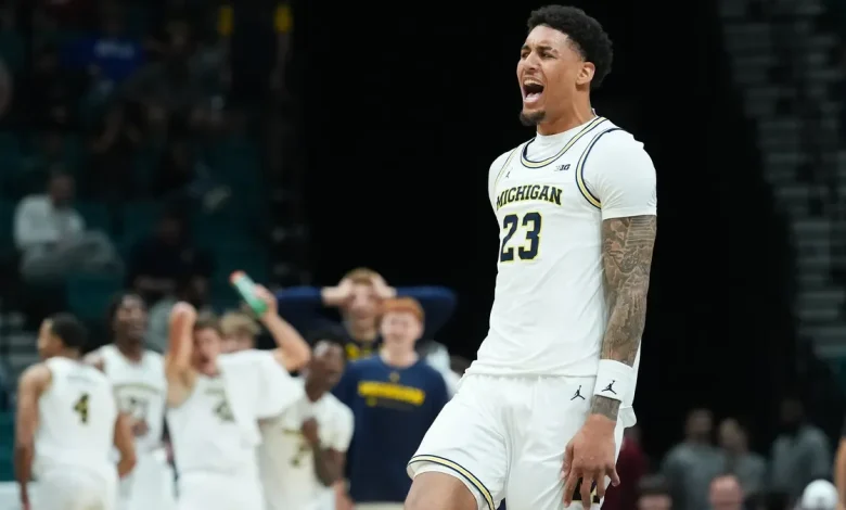 Men's college basketball rankings after Week 4: Updated Coaches Poll, AP Top 25