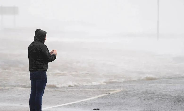 Met Éireann extends orange weather warning to entire country