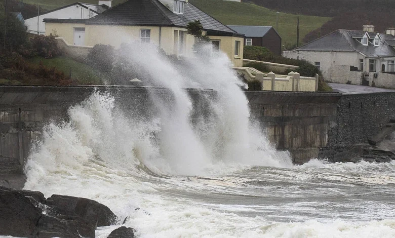 Met Éireann issues dual wind warnings: Orange Alert for coastal counties as Storm Bram approaches