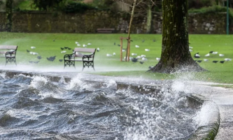 Met Éireann issues status orange warning for Cork and Kerry with 'significant rainfall' due