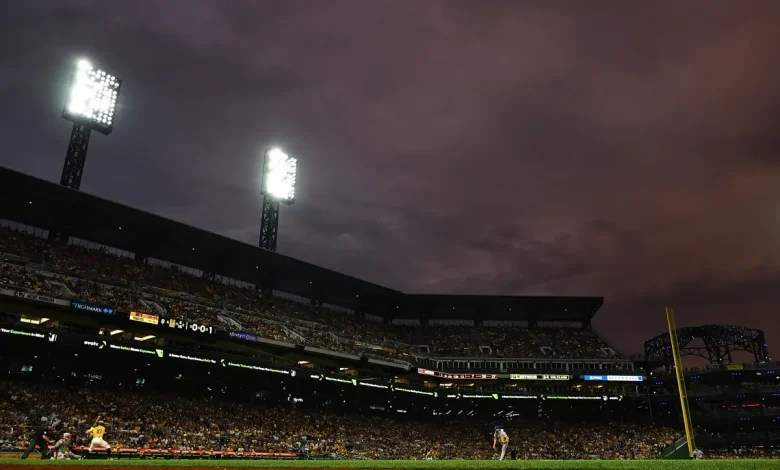 Mets Lose Free Agent Pitcher to Padres