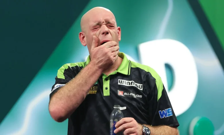 Michael van Gerwen: Dutchman responds to Peter Wright's eyesight claim that 'vision was probably going' at World Darts Championship