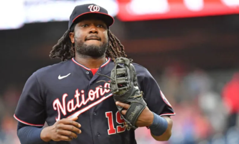 Minnesota Twins Sign Josh Bell