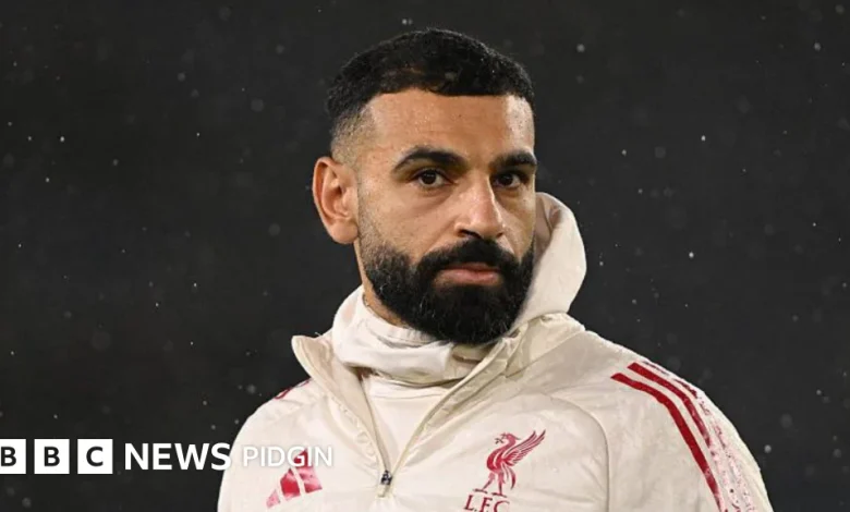 Mohamed Salah: Liverpool forward say di club dey 'throw am under di bus'