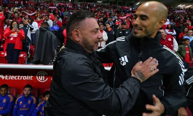 Mohamed vs Pizarro, dos técnicos que se contrarrestan en la final: La Volpe