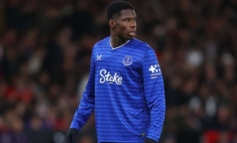 Moyes hopeful goals will come for selfless Barry