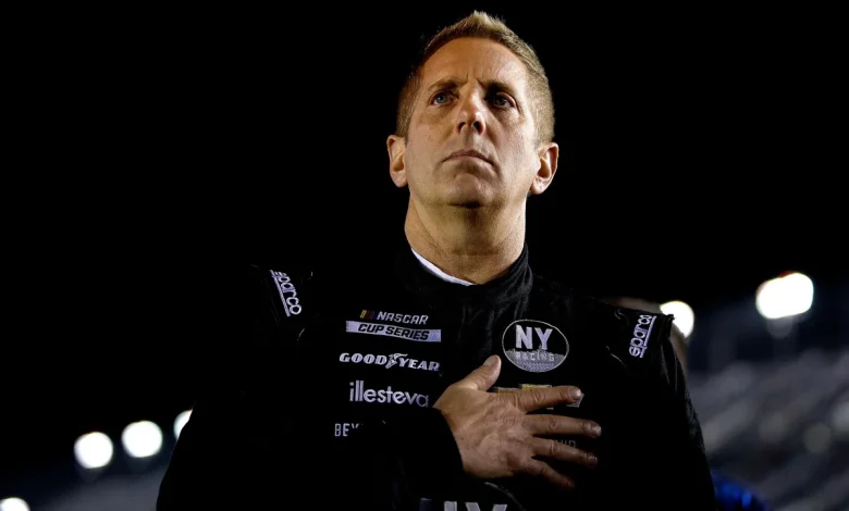 NASCAR legend Greg Biffle and family killed in plane crash