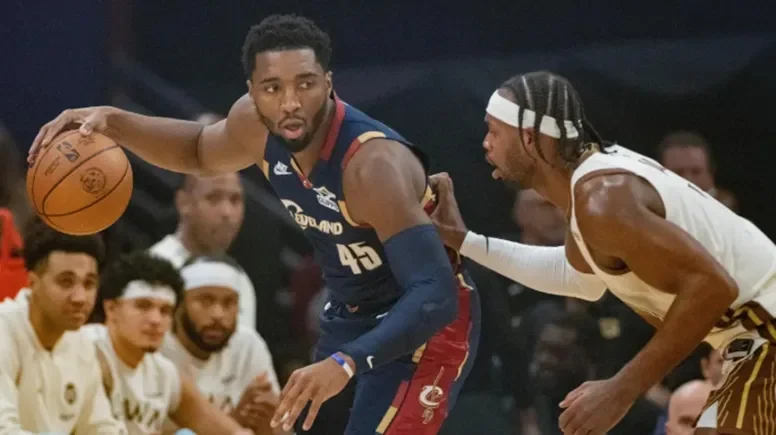 NBA Notes: Cavs, Donovan Mitchell, Bucks, Giannis Antetokounmpo, Pistons