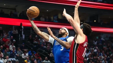 NBA World Reacts To Anthony Davis’ Performance In Heat-Mavs Game