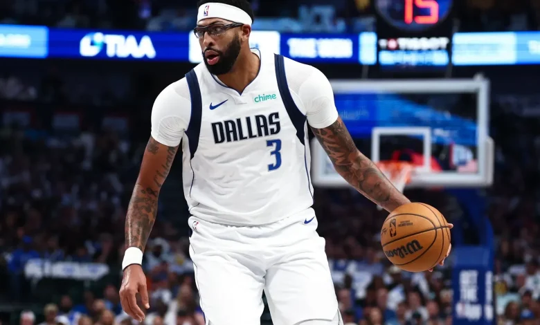 NBA World Reacts To Anthony Davis’ Shocking Performance In Mavs-Thunder Game