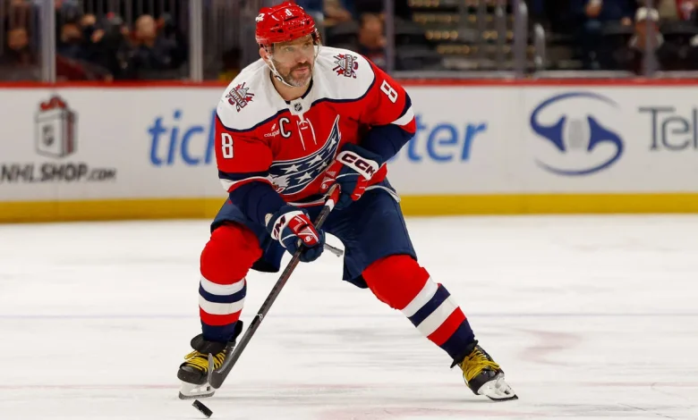 NHL On Tap: MacKinnon in spotlight with Avalanche at Flyers