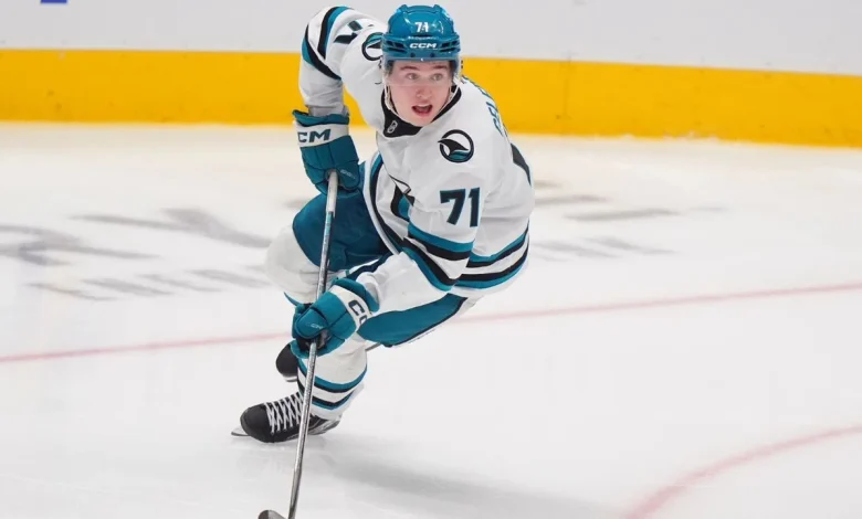 NHL Roundup: Sharks rally from four-goal third period deficit to stun Penguins