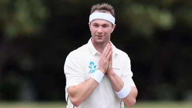 NZ opt to bowl; Rae and Hay on Test debut with seven changes across both teams