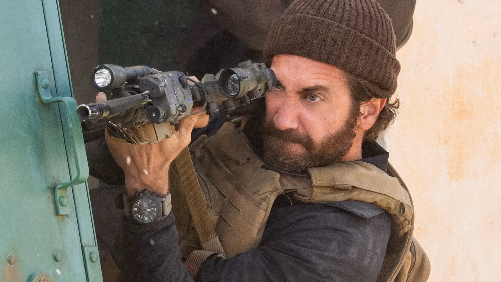 Netflix Lands a New Streaming Hit in Guy Ritchie & Jake Gyllenhaal's 97% RT Rated Action Movie