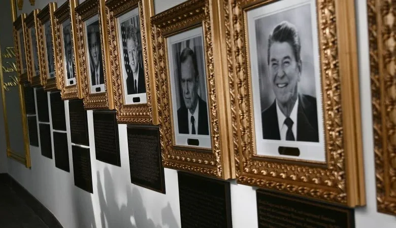 New plaques on Trump’s ‘Presidential Walk of Fame’ offer pointed descriptions of predecessors