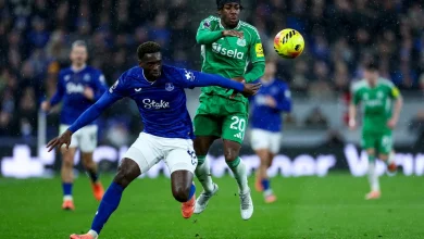 Newcastle defeat leaves David Moyes with a midfield dilemma