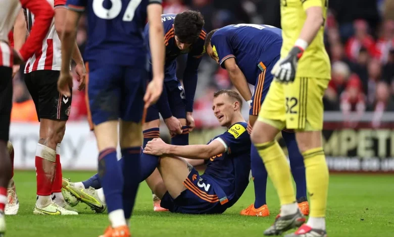 Newcastle’s Dan Burn hospitalised with rib injury from Sunderland loss