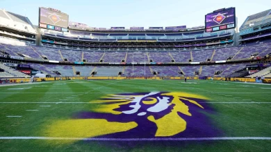 No. 1 recruit DT Lamar Brown signs with LSU