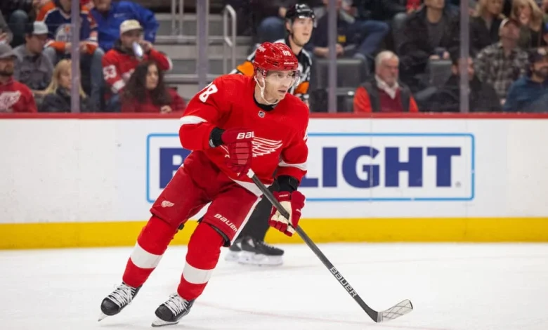 No goals in eight games for Detroit forward