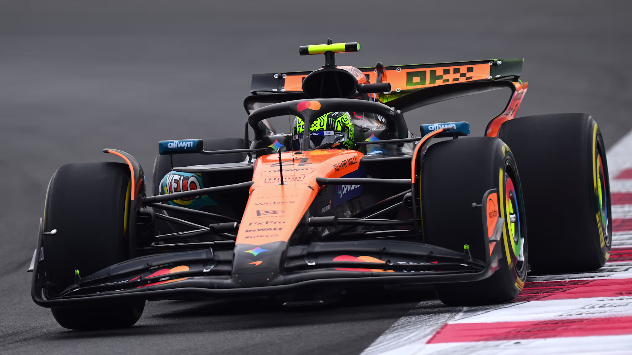Norris heads Verstappen during FP1 in Abu Dhabi