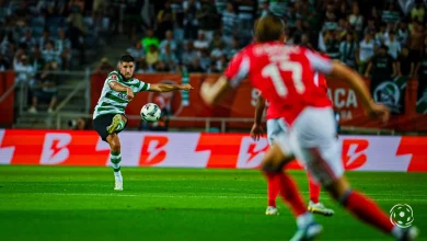 O filme da primeira parte do Dérbi: muita pirotecnia a abrir e 2 golos em jogo agitado