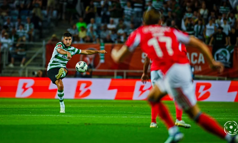 O filme da primeira parte do Dérbi: muita pirotecnia a abrir e 2 golos em jogo agitado