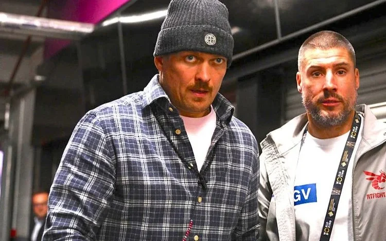 Oleksandr Usyk teases plan to become four-time undisputed champion