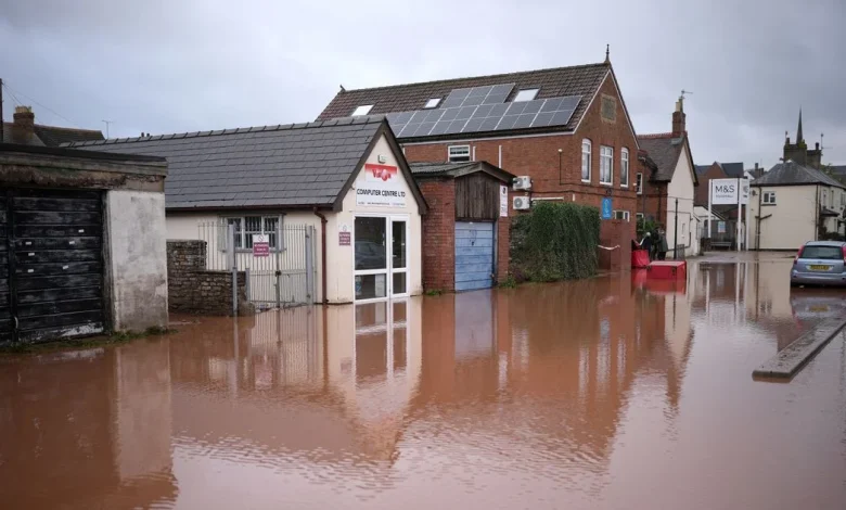 Over 40 areas of Wales at risk as Met Office 'danger to life' weather warning in force