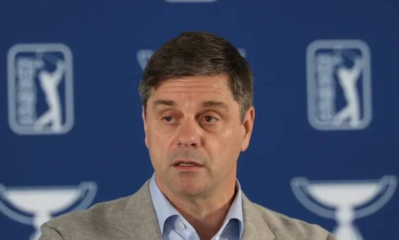 PGA Tour CEO Brian Rolapp, Tiger Woods meet with Hero field in Bahamas