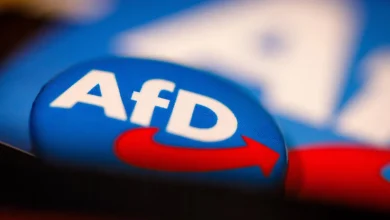 Parteikollegen begrüßt Anklage gegen AfD-Abgeordneten wegen Hitlergrußes in Bundestag erhoben