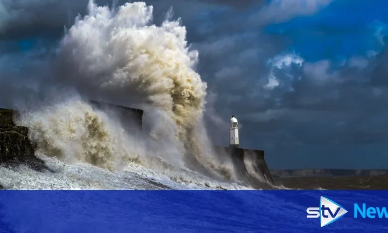 Parts of Scotland to be battered by 70mph winds as weather warning issued