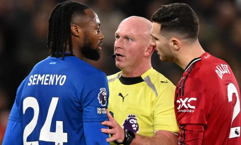 'Pathetic and embarrassing' - Man Utd fans left fuming after Antoine Semenyo escapes red for throat grab on Diogo Dalot