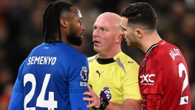 'Pathetic and embarrassing' - Man Utd fans left fuming after Antoine Semenyo escapes red for throat grab on Diogo Dalot