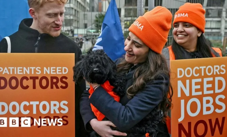 Patients warned to expect disruption as doctor strike begins